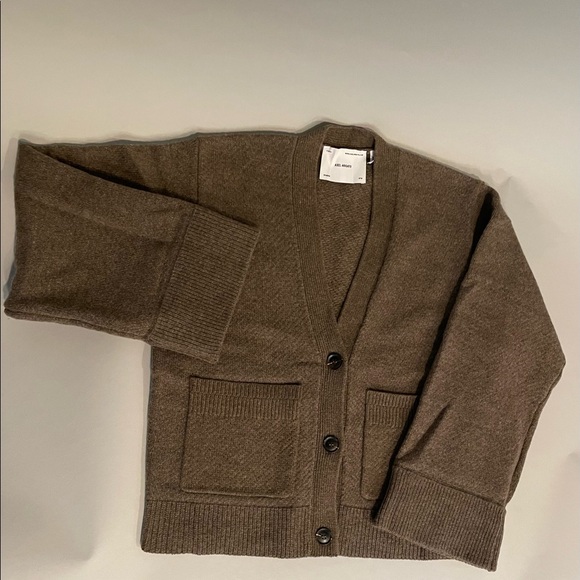AXEL ARIGATO
Brown Memory Relaxed Cardigan - Picture 6 of 7